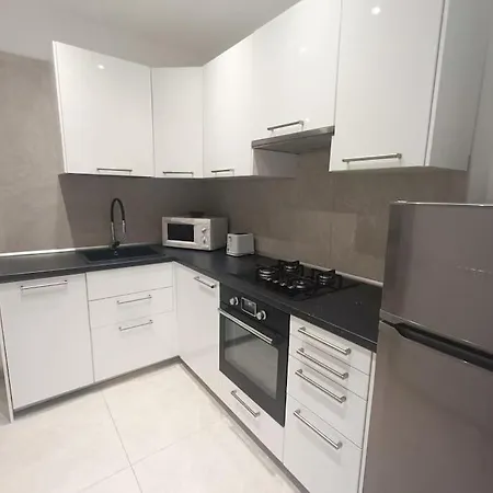 Melody Breeze Apartments-sanremo